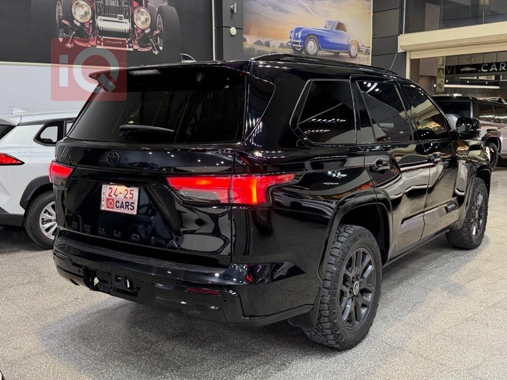 تويوتا سيكويا